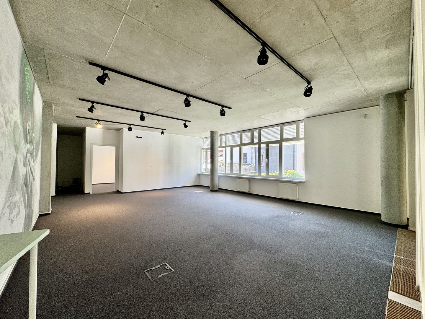 Spațiu de birouri în zona Centrală - 2 locuri de parcare proprii - Poză 21