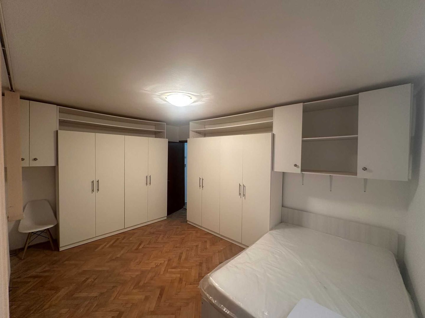 Sagului | 1 Camera | Etaj Intermediar | Centrala Proprie. - Poză 2