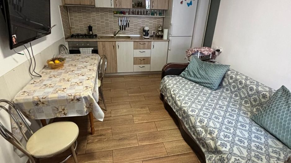 Apartament cochet cu terasă și parcare, aproape de Parcul Farmec - Poză 3