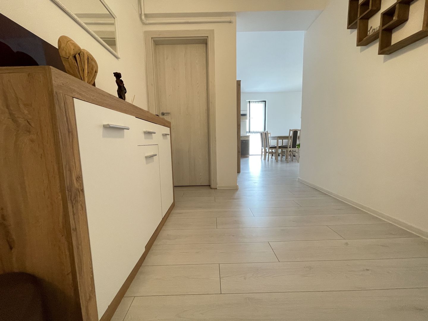 Apartament mobilat si utilat complet - Poză 9