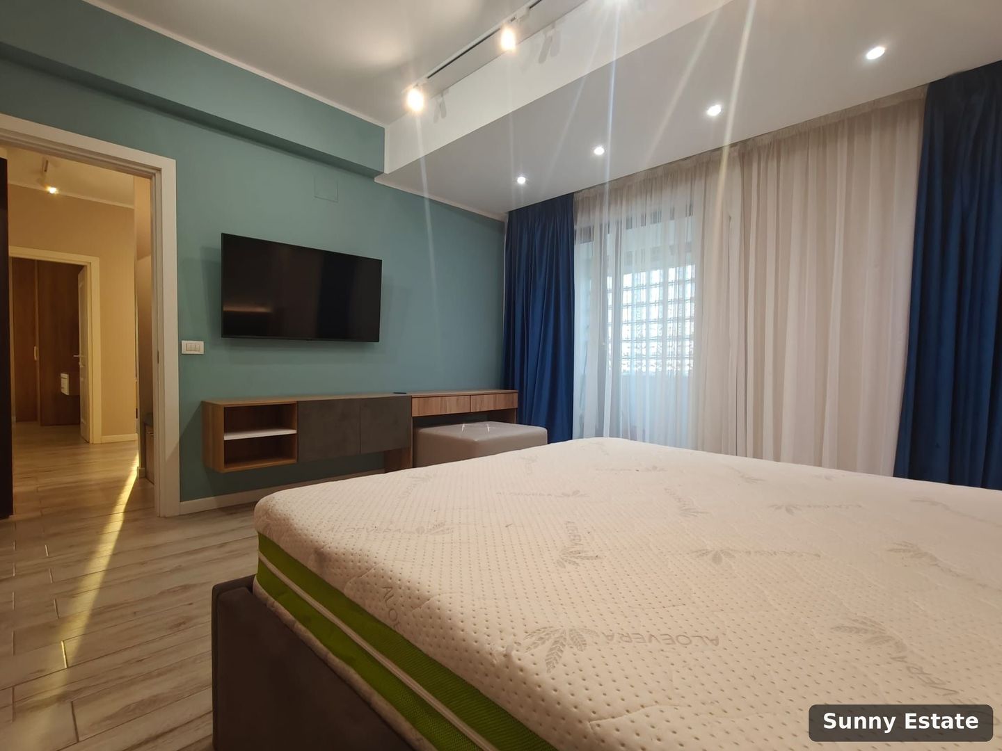 DE VÂNZARE — 3 CAMERE, B-DUL MAMAIA, DELFINARIU, VEDERE LAC - Poză 20