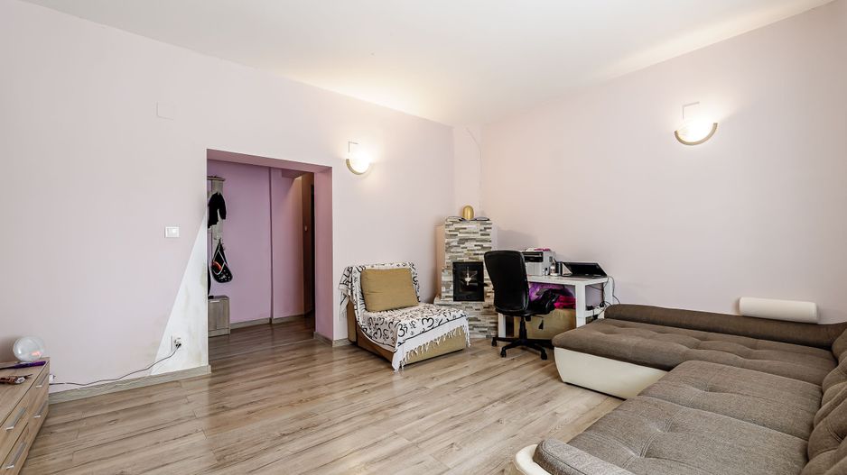 REZERVAT!Apartament 2 camere spatios la casa individuala zona centrala - Poză 8