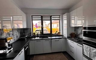 Casă P+1E de vânzare pe Strada Coacăzelor, Zona 1 Decembrie, Valea Lupului - Poză 4