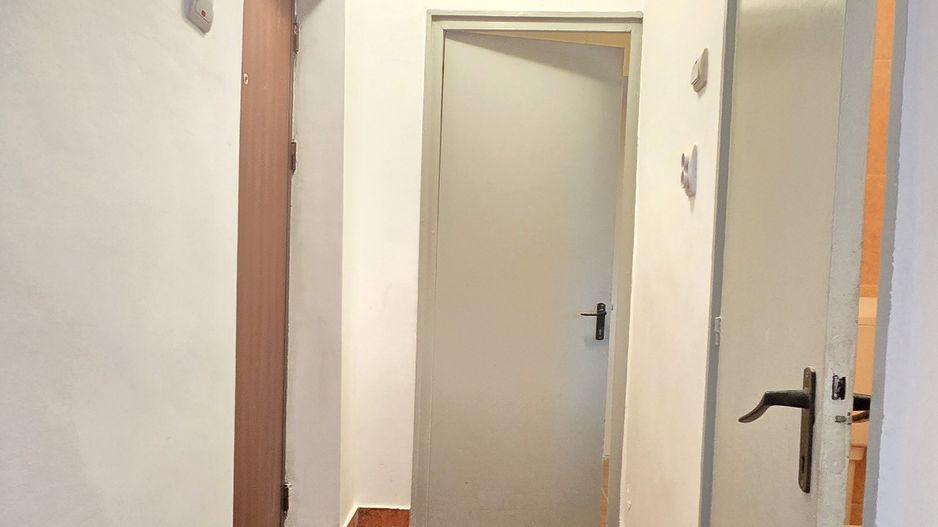 Oportunitate în centrul Reșiței – apartament 1 cameră cu potențial ridicat! COMISION 0% - Poză 9