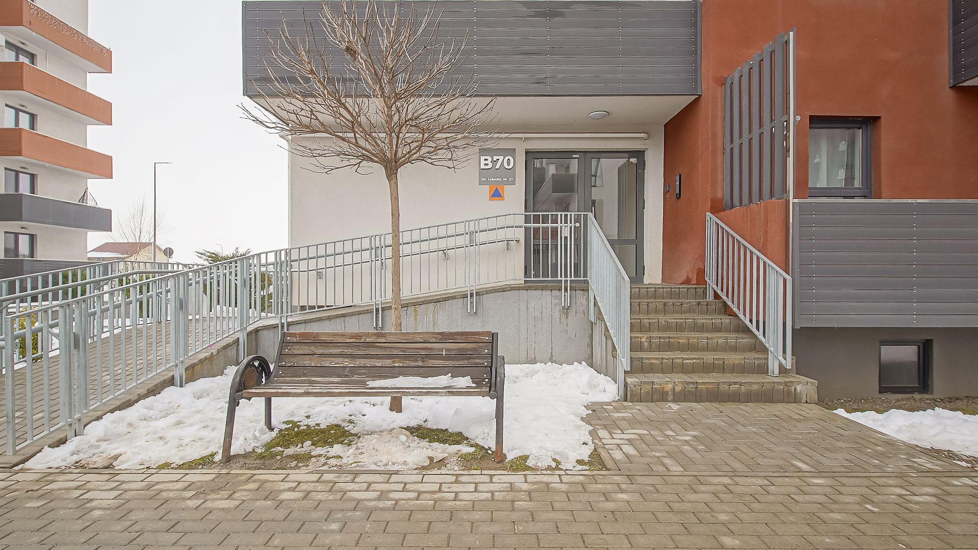 Apartament cochet 2 camere open space|loc de parcare|boxa - Poză 12