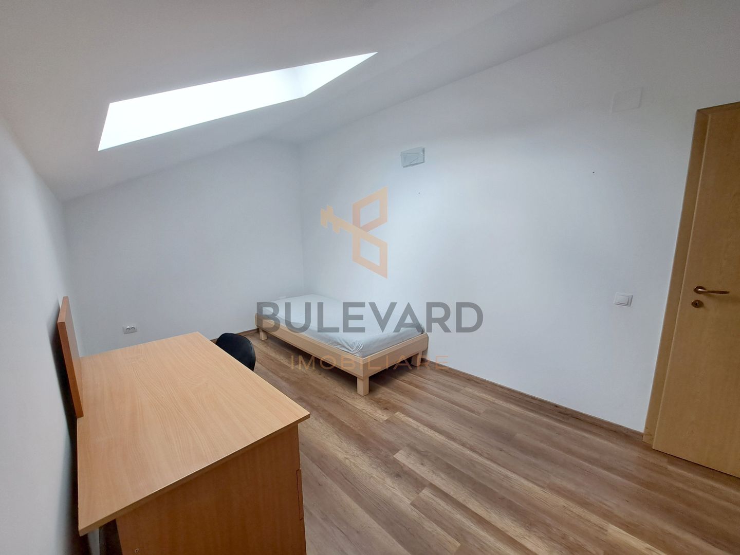 Apartament 4 camere 128 mp utili, centru Floresti - Poză 25