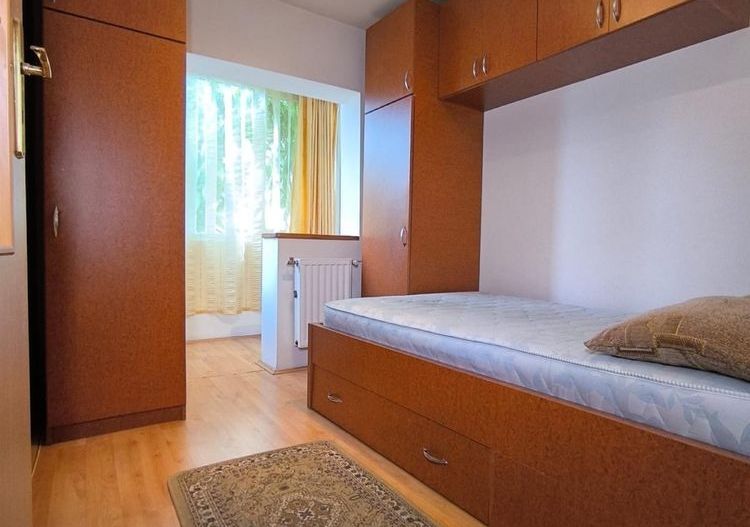 Girocului | 3 Camere | Etaj 1 | Decomandat | Mobilat si Utilat - Poză 3