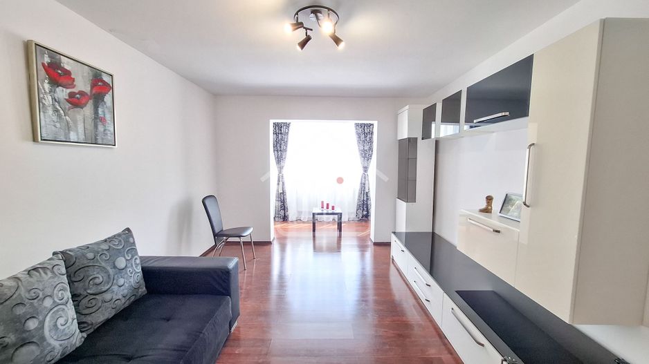 Apartament Suprafata Generoasa - Poză 1