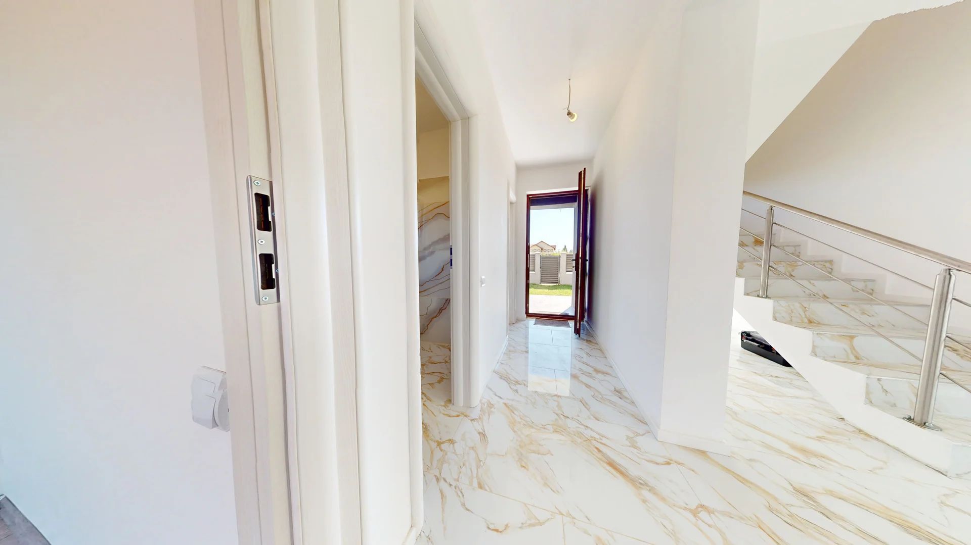 Vila noua, din caramida Harman-Brasov - Poză 11