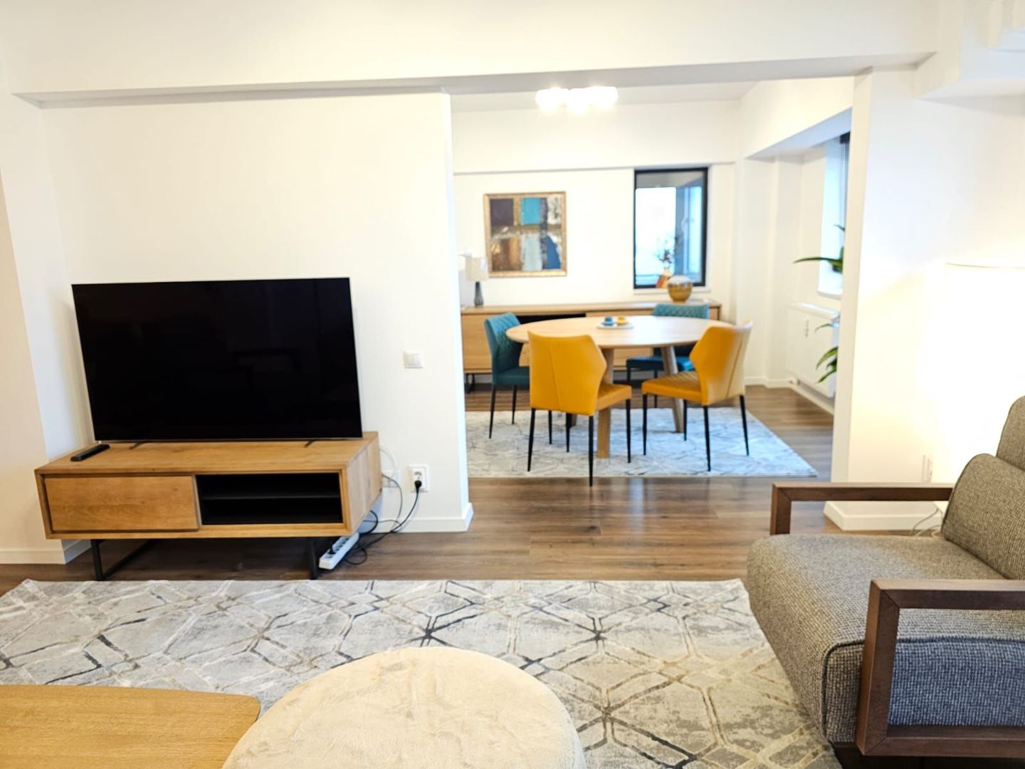 Duplex luxos 3 camere, 130 mp, complet mobilat pretabil birou - Poză 11