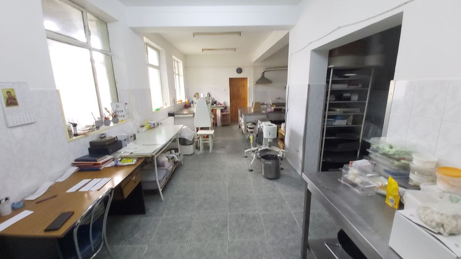 IMOBIL DE LOCUIT SI SPATIU COMERCIAL IN ZONA MEHALA -CETATII - Poză 1