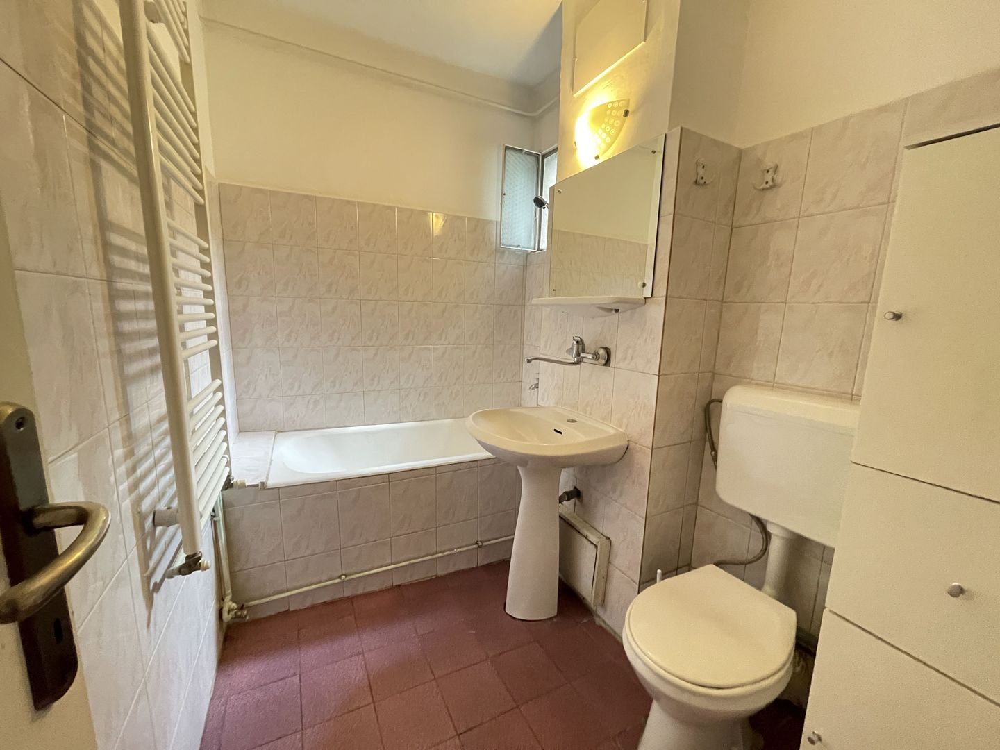 Apartament cu doua camere in zona Aradului - Poză 12