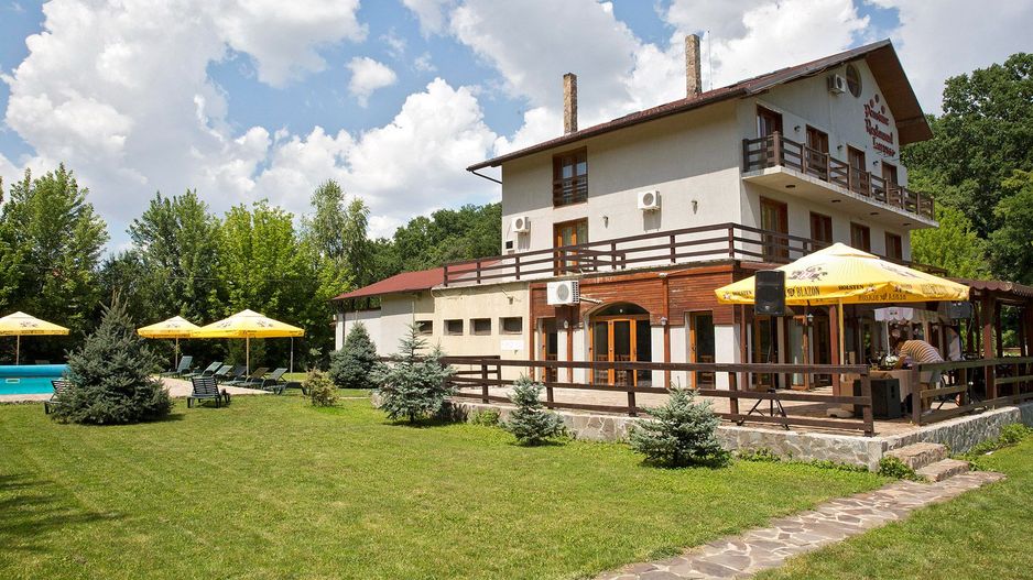 Pensiune, teren 4.460 mp, Hidișelul de Jos, Bihor. 685.000 Euro (neg). - Poză 1