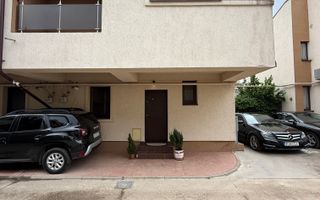 Casă înșiruită complet mobilată + curte+ 2 parcari în complex inchis! - Poză 24