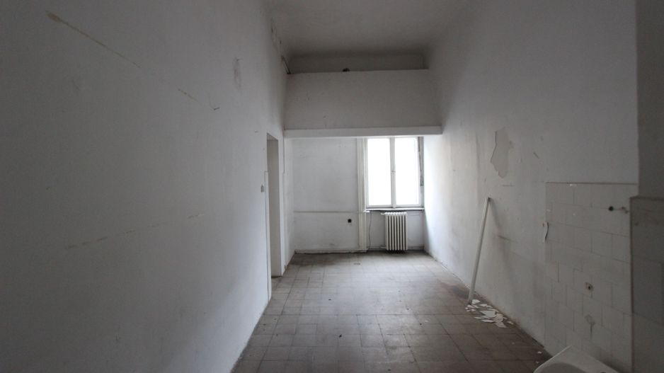 Imobil pretabil cladire de birouri, clinica medicala - Central - Poză 24