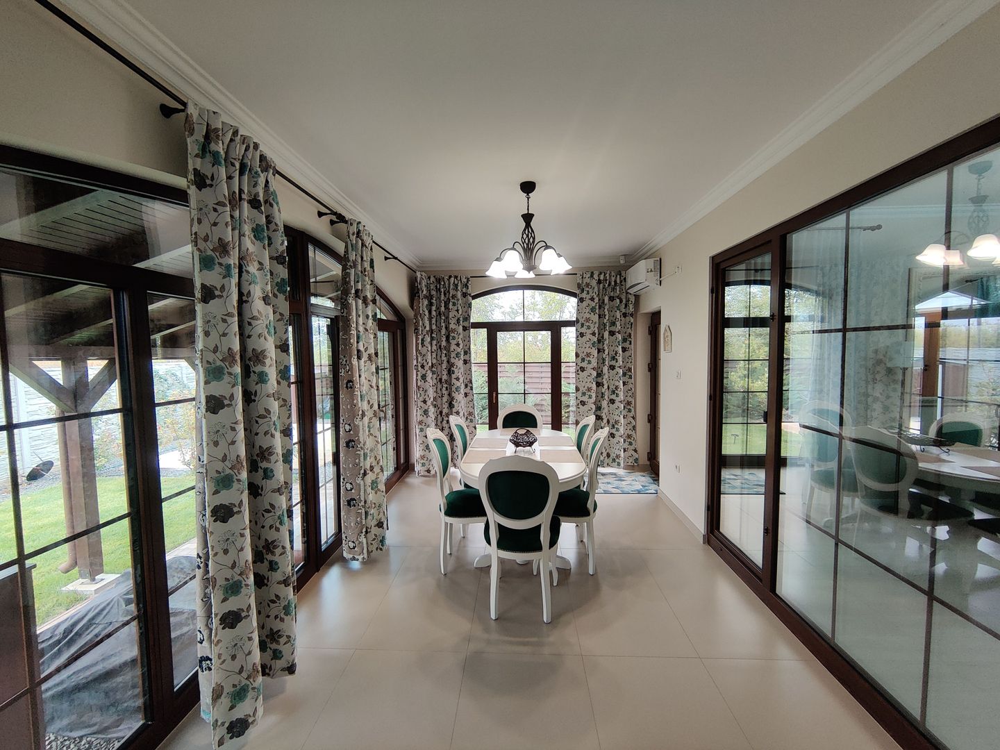 CASA  DEOSEBITA LA  SACALAZ IN SUPRAFATA DE 153 MP - Poză 4