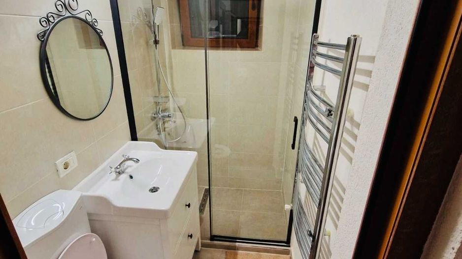 Inchiriez Apartament 2 camere Piata Amzei langa Teatrul Ion Creanga - Poză 6