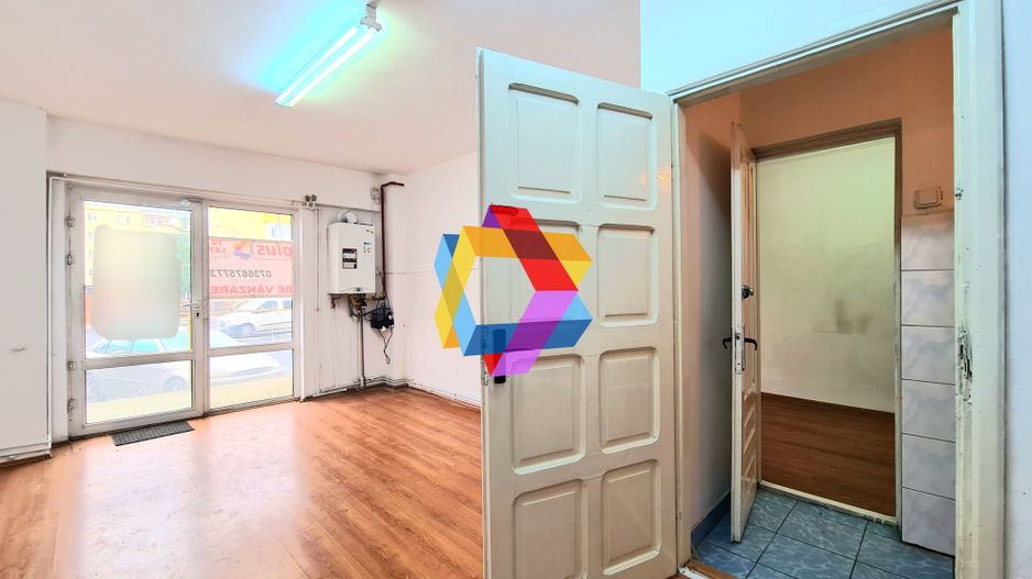 Spatiu comercial de vânzare cu vad Brașov - 57 mp # plus-imo.ro - Poză 2