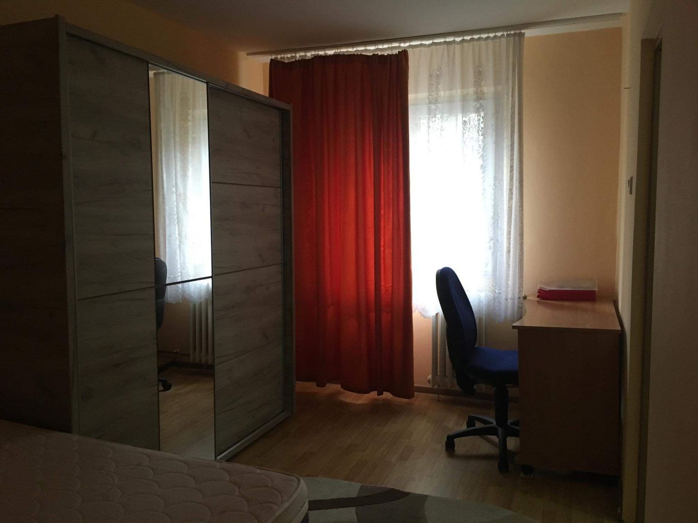 Apartament 2 camere, zona Dacia, str.Labirint. - Poză 4