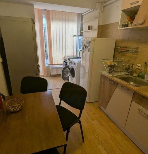 🏡 Apartament 3 camere – Mazepa | Etaj 1 | 450 Euro/luna - Poză 4