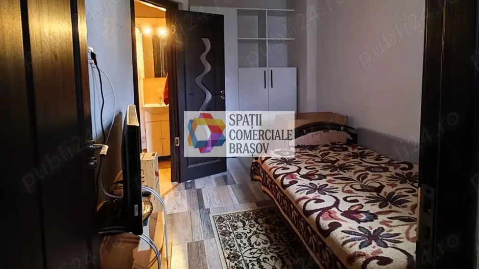 Casa formata din doua apartamente , recent renovata, zona AFI 110 mp - Poză 6