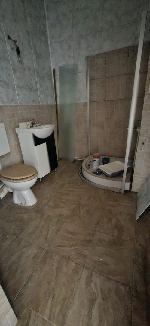 Se vinde etajul 1 si mansarda | Vile interbelica | 13 Septembrie - Poză 29