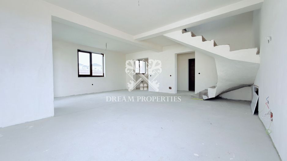 Casa de vanzare 120 mp, 4 camere,3 bai, teren 350 mp, DEZMIR - Poză 6