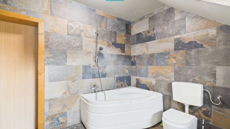 Două locuințe individuale pe 512 mp –  in GIROC - Poză 21