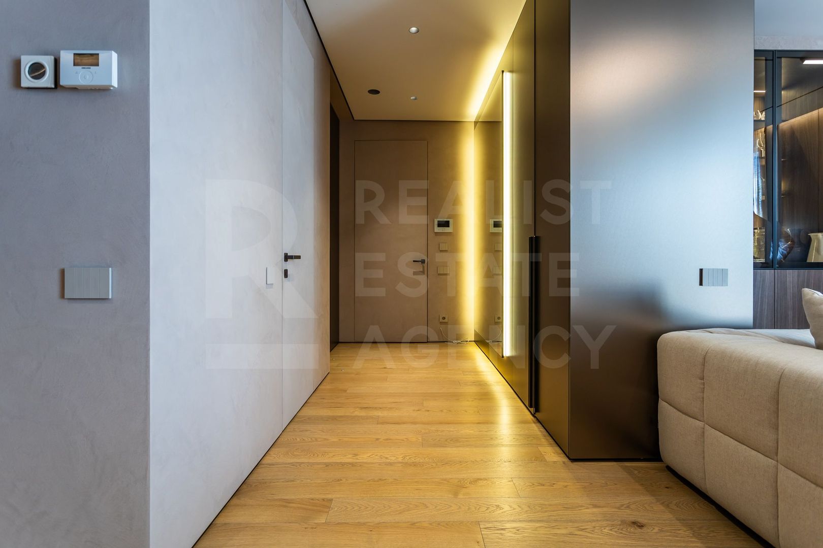 Vânzare, penthouse, 3 odăi + living , str. Onisifor Ghibu, Buiucani - Poză 6