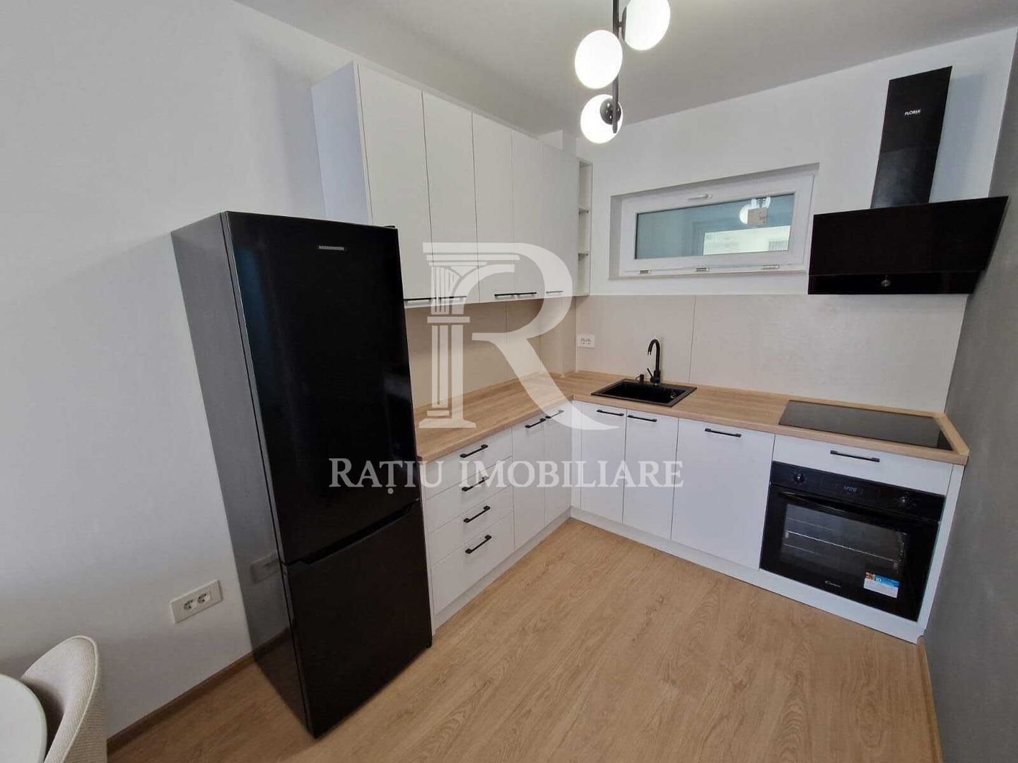 Apartament cu 2 camere ultracentral  | Charm Residence  |  Oradea - Poză 6