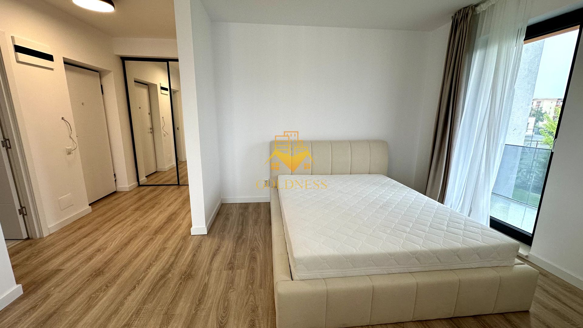 1 camera, Intre Lacuri, Premium, Prima închiriere, FSEGA, Iulius Mall - Poză 2