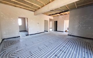 Casa cu 4 camere de vanzare, Baicoi - Poză 2
