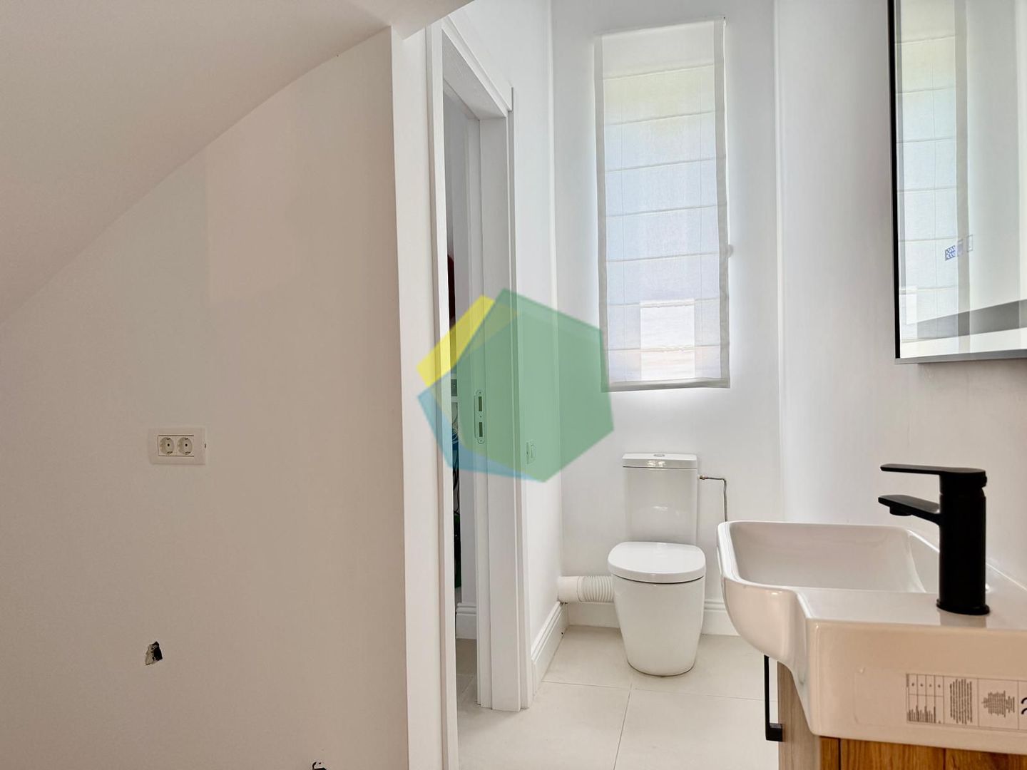 Vilă Premium în Corbeanca | Terasă Spațioasă & Curte Amenajată - Poză 17