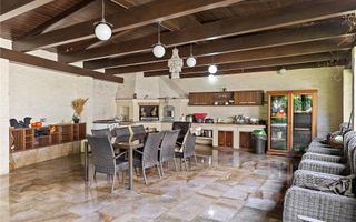 Vila exclusivista cu piscina, sauna si crama, 479.27 mp, langa padure - Poză 11