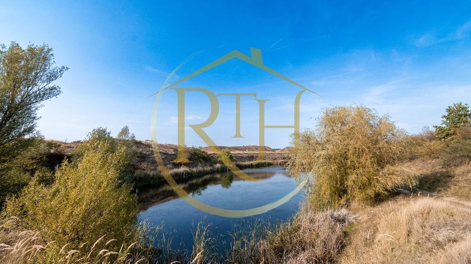 Investiție unică, 10 ha teren cu luciu de apă, ideal pentru turism și agrement! - Poză 16