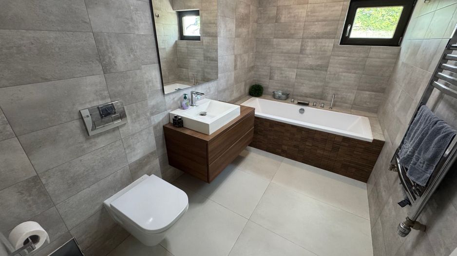 Vila de LUX Tunari, 214m2 utili, 600 curte - Poză 17