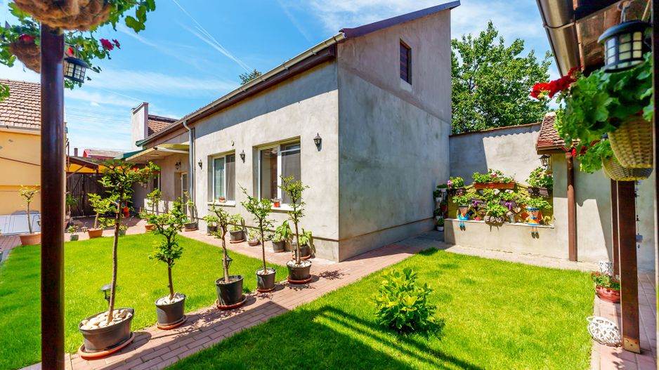 Apartament cu 3 camere la curte comună în Grădiște - Poză 16