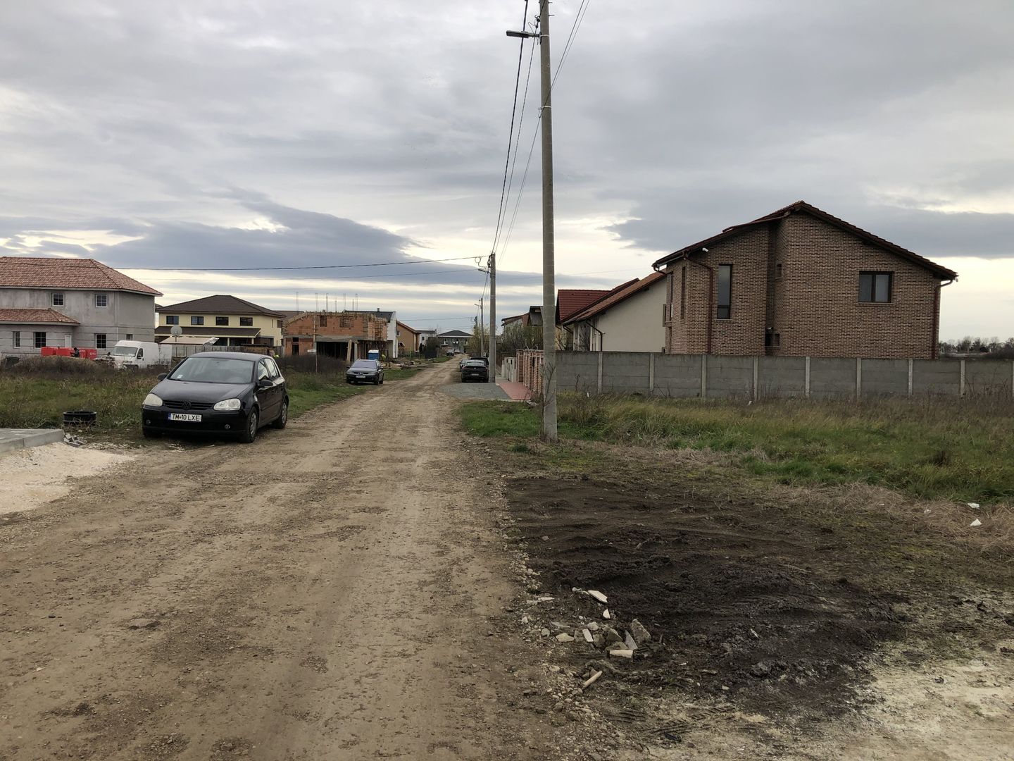 Teren Dumbravita -str Helsinky - Poză 1