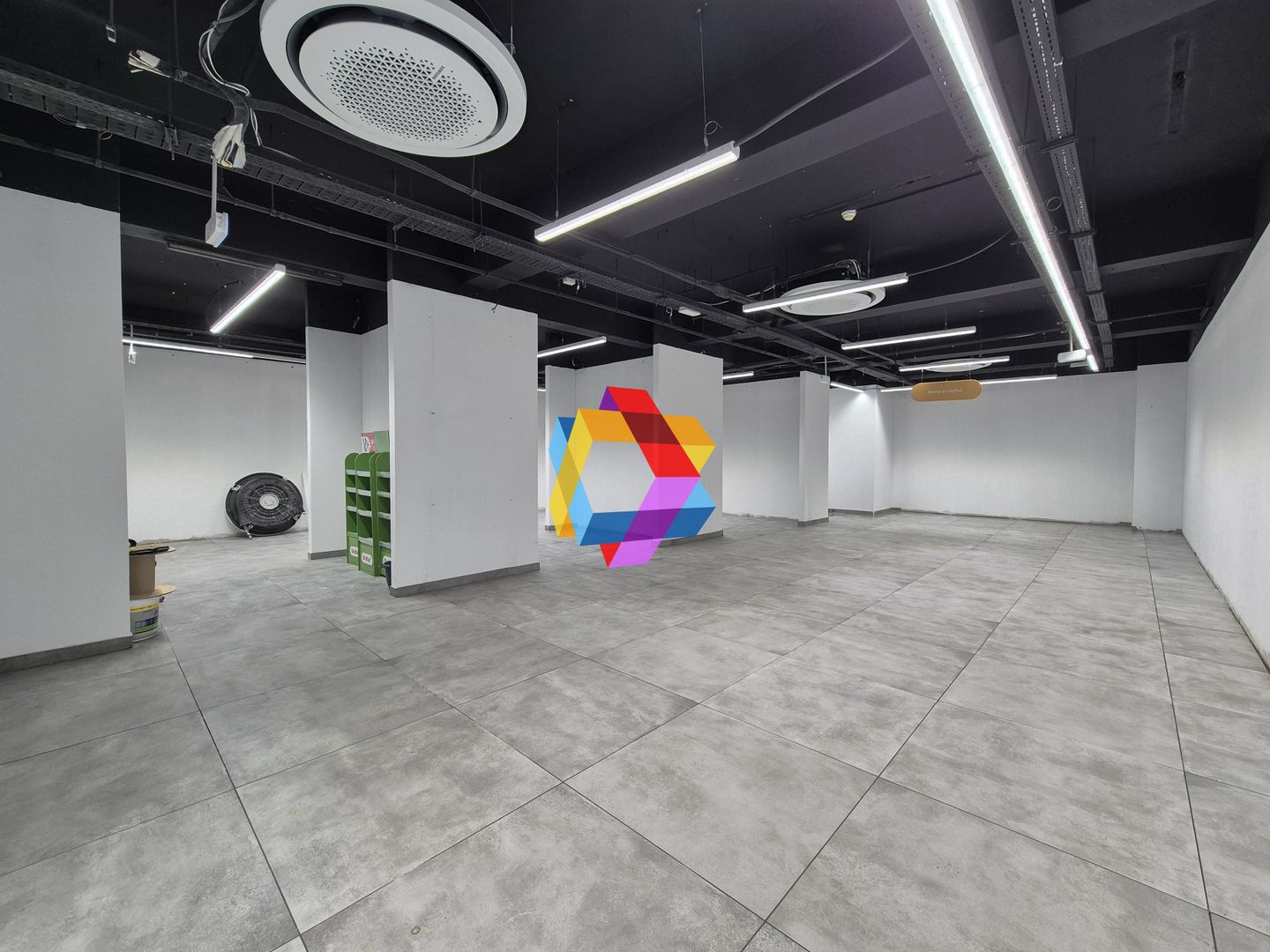 Spatiu comercial de inchiriat Brasov cu vad - 192 mp - Poză 1