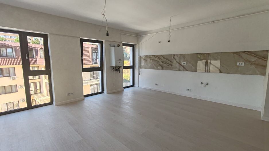Apartament 2 camere cu terasa incalzita-84mp-145000euro- Pacurari - Poză 1