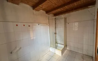 Teren și casă de vânzare în Miercurea Ciuc (central, strada Leliceni) - Poză 17