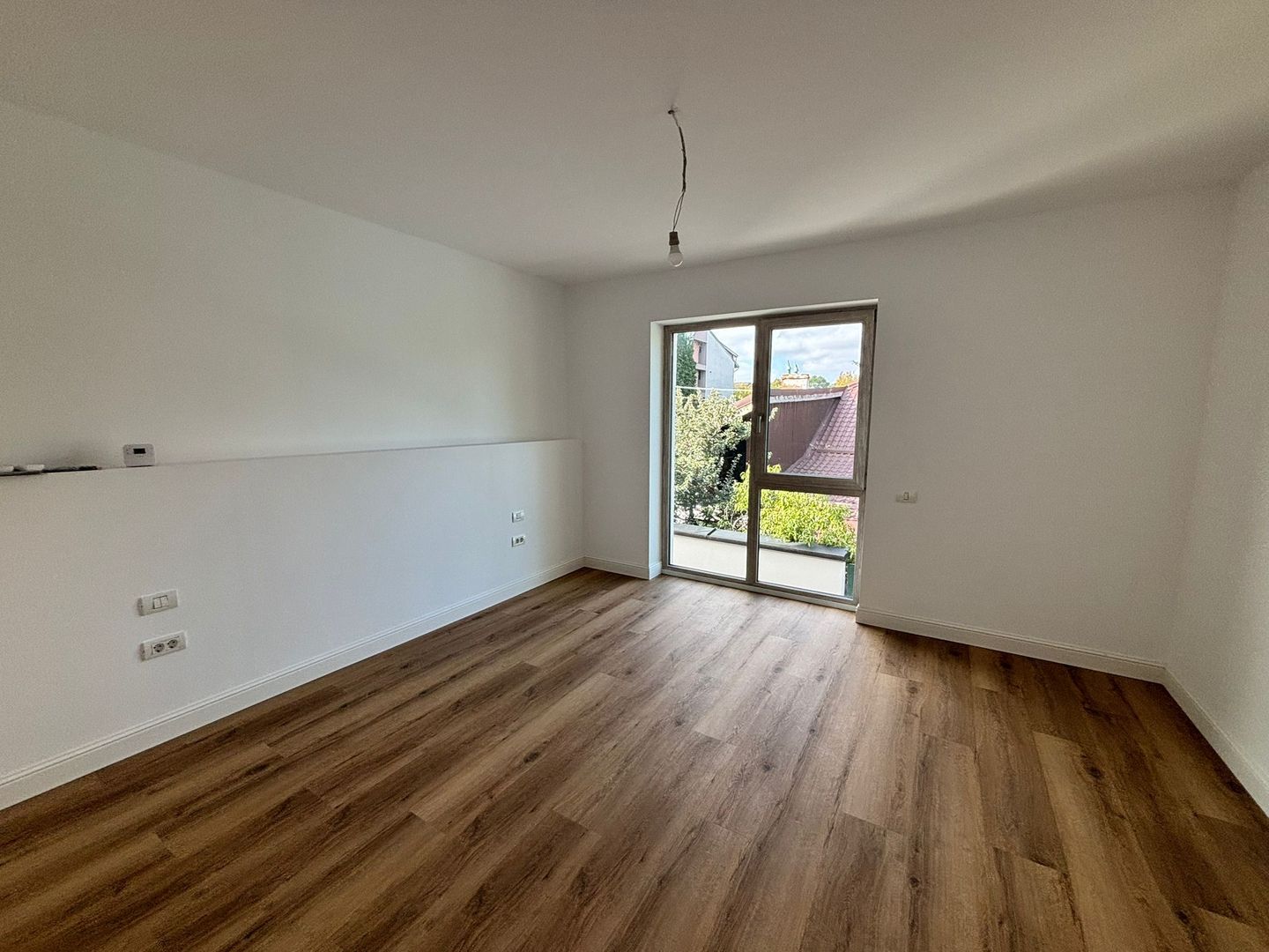 4 Camere I Spatios I Loc Parcare - Poză 8