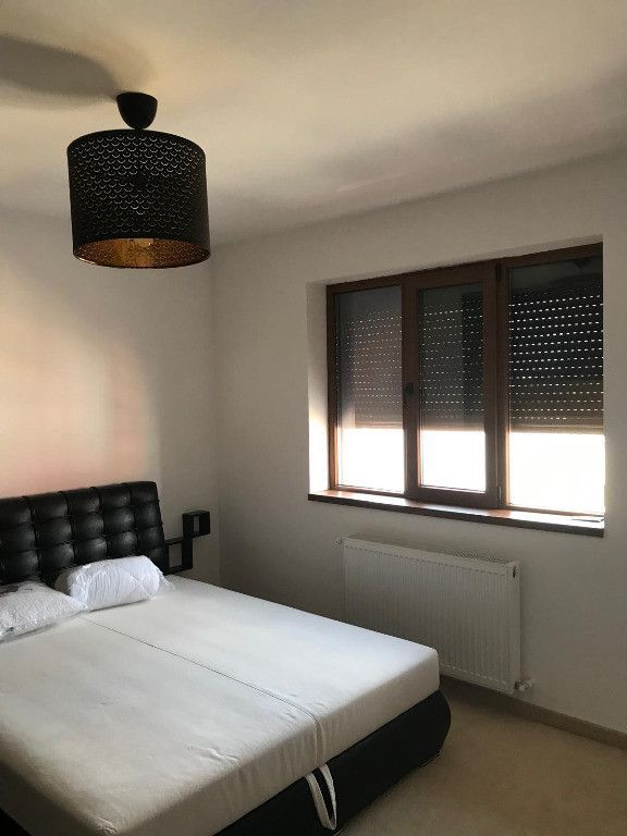 Apartament cu 3 camere de inchiriat - Poză 4