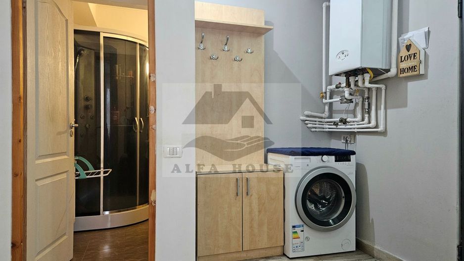 Oportunitate - Apartament cu trei camere in vila, zona Tractorul 70 mp - Poză 4