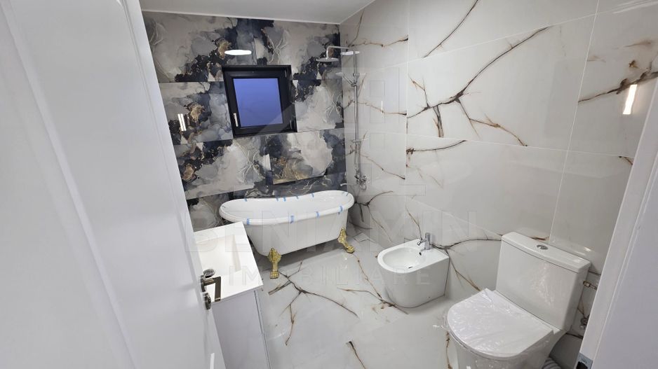 Casa noua 4 dormitoare 2 bai P+1 zona Selgros Teilor - Poză 8