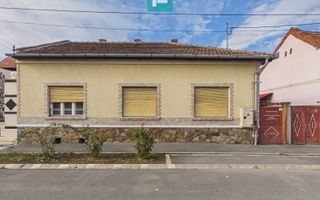 Casă individuală cu 4 camere, zona Centrală - Poză 1
