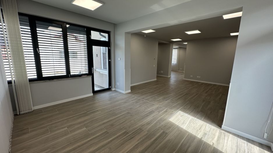 Casa pretabila birouri - Poză 21