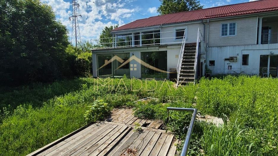 Vilă cu deschidere la lac I  Piscină proprie și acces rapid către București* - Poză 18