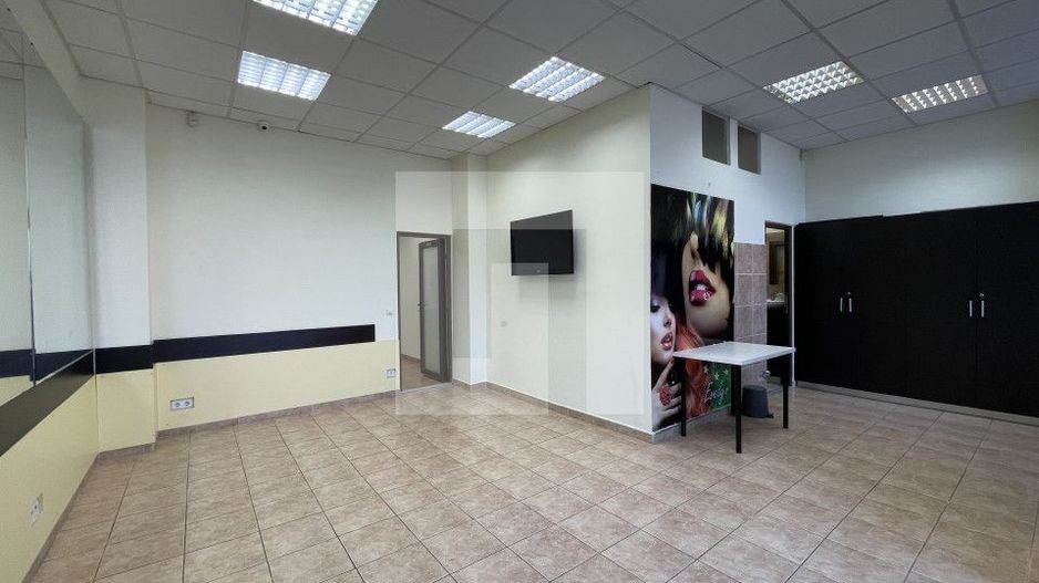 Spatiu Comercial cu vitrina- Zona Modern, Comision 0 - Poză 2