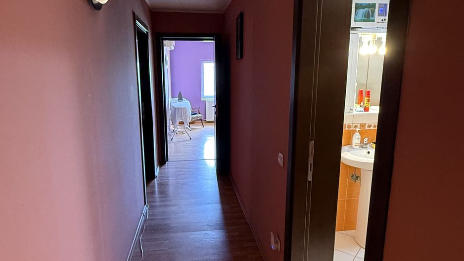 Vila P+1 cu terasă 255 mp + garaj 22,5 mp si teren 417 mp-Berceni ! - Poză 24